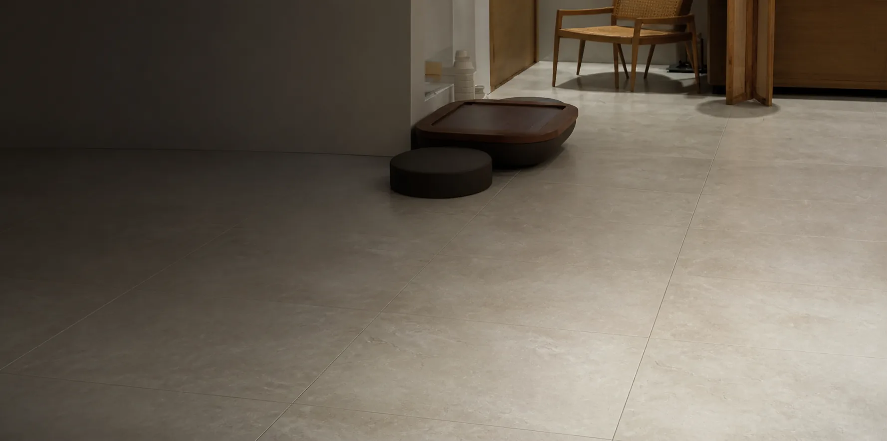 Large-format Infinity porcelain, joints set far apart
